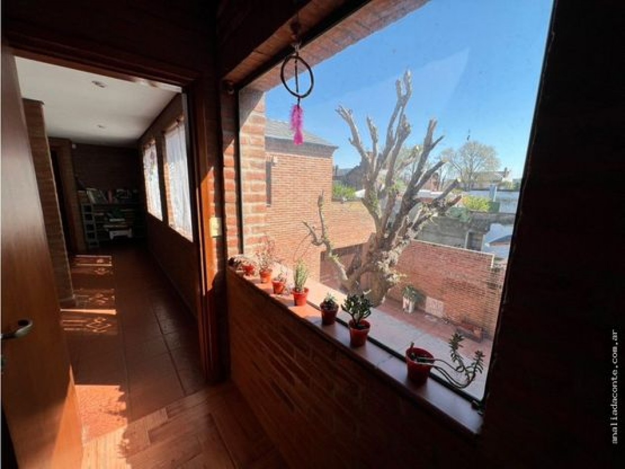 Gran chalet 4 amb. Aragon 5800. Gran parque. Toma valores