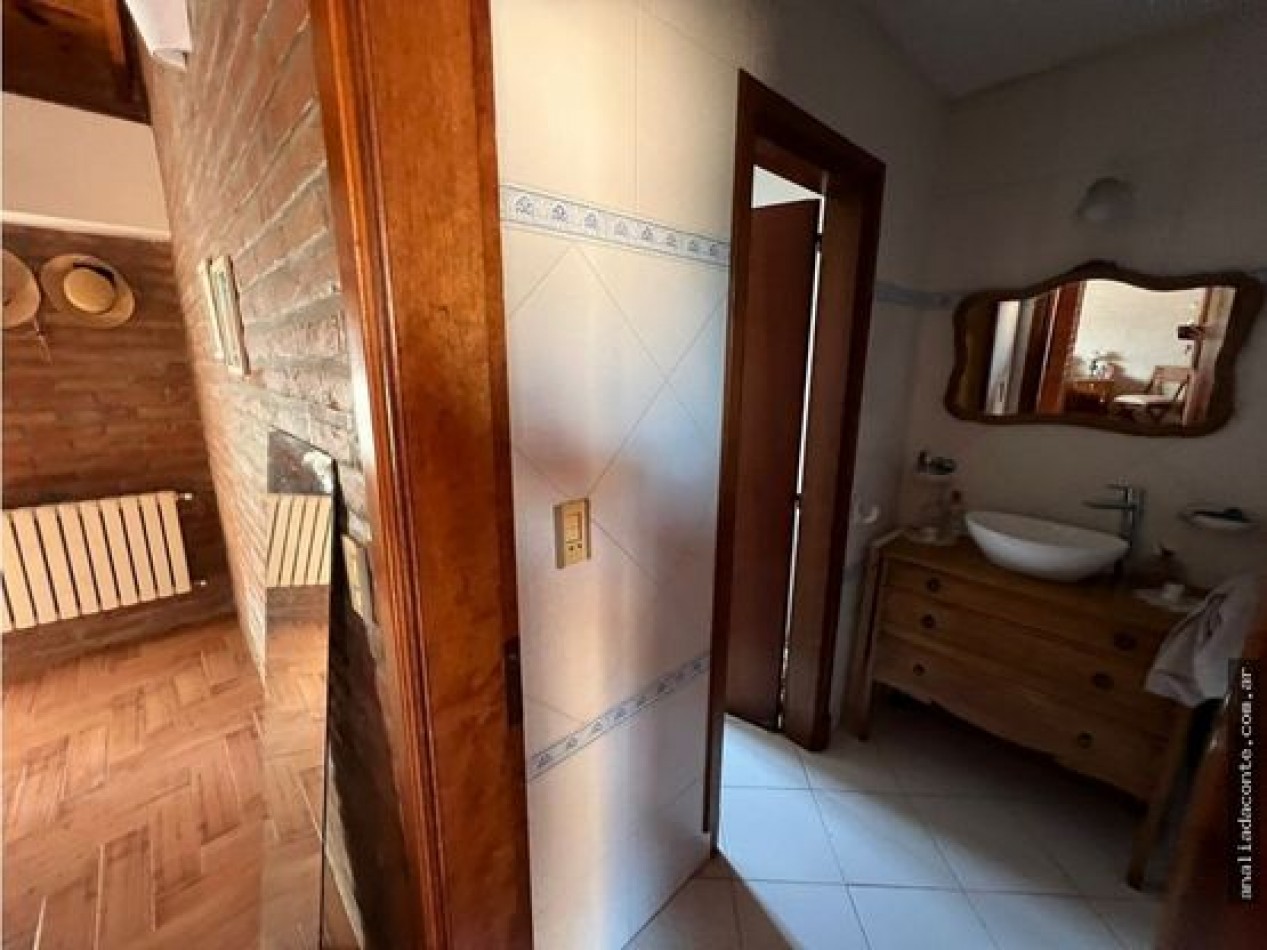 Gran chalet 4 amb. Aragon 5800. Gran parque. Toma valores