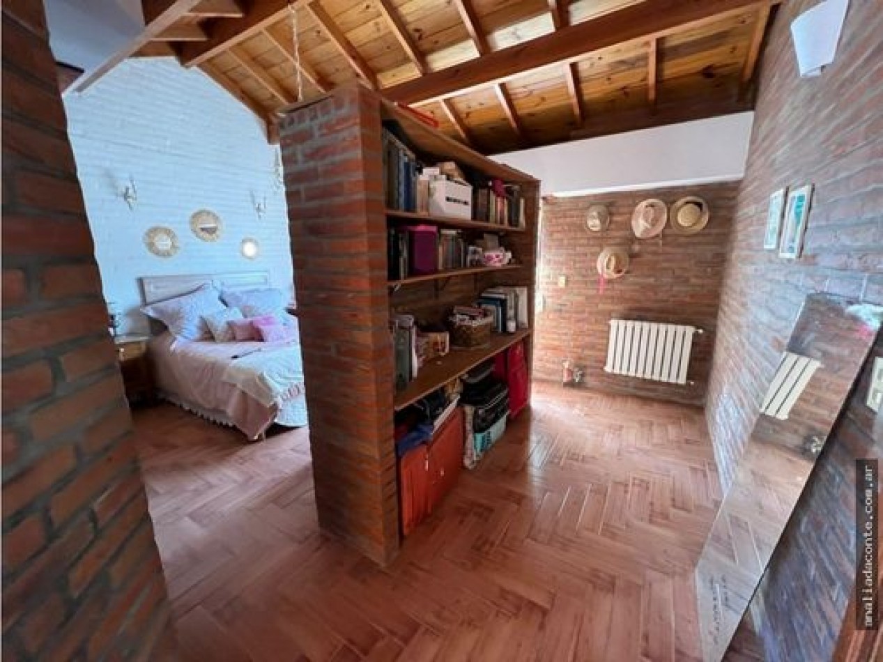Gran chalet 4 amb. Aragon 5800. Gran parque. Toma valores