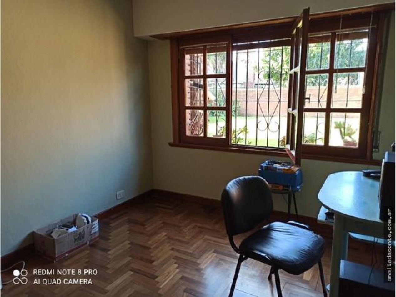 Roffo y F. Acosta Precioso Chalet 4 Amb. Quincho. Gran parque