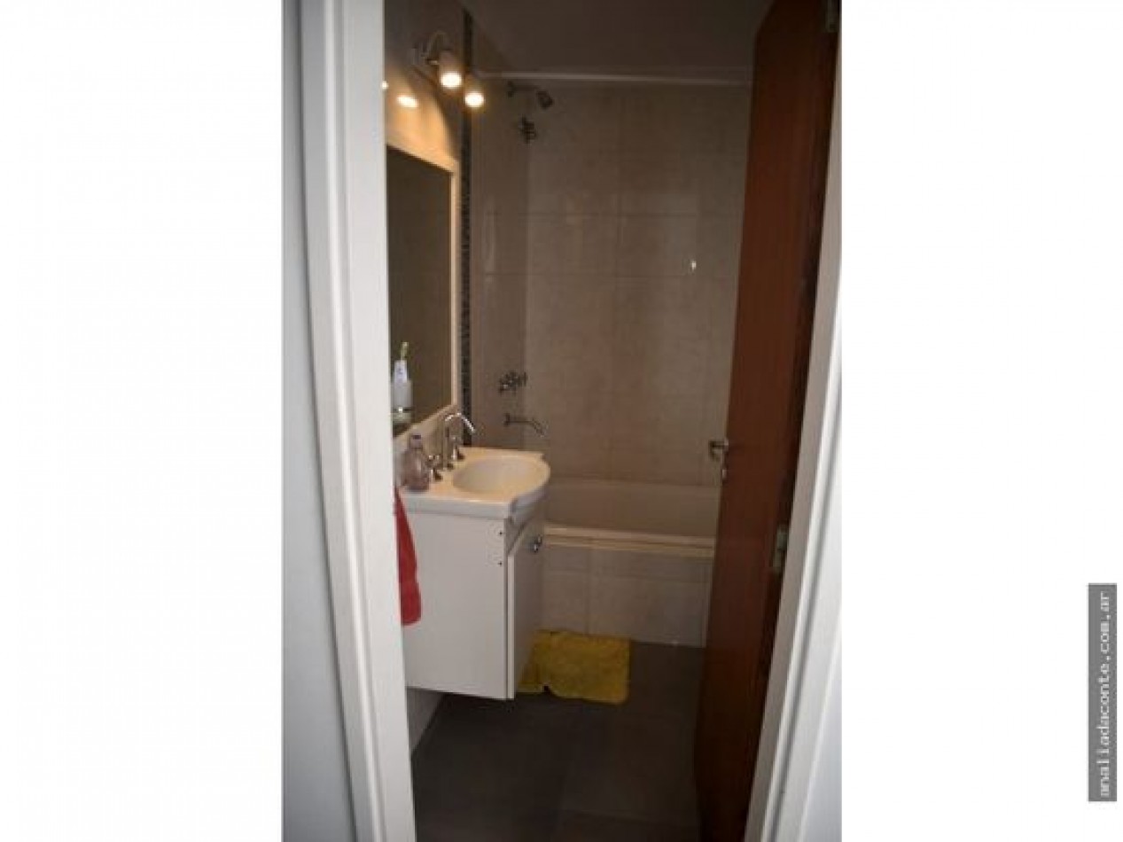 Moderna casa 5 amb en barrio Constitucion