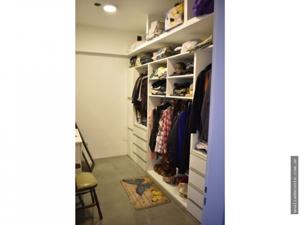 Moderna casa 5 amb en barrio Constitucion