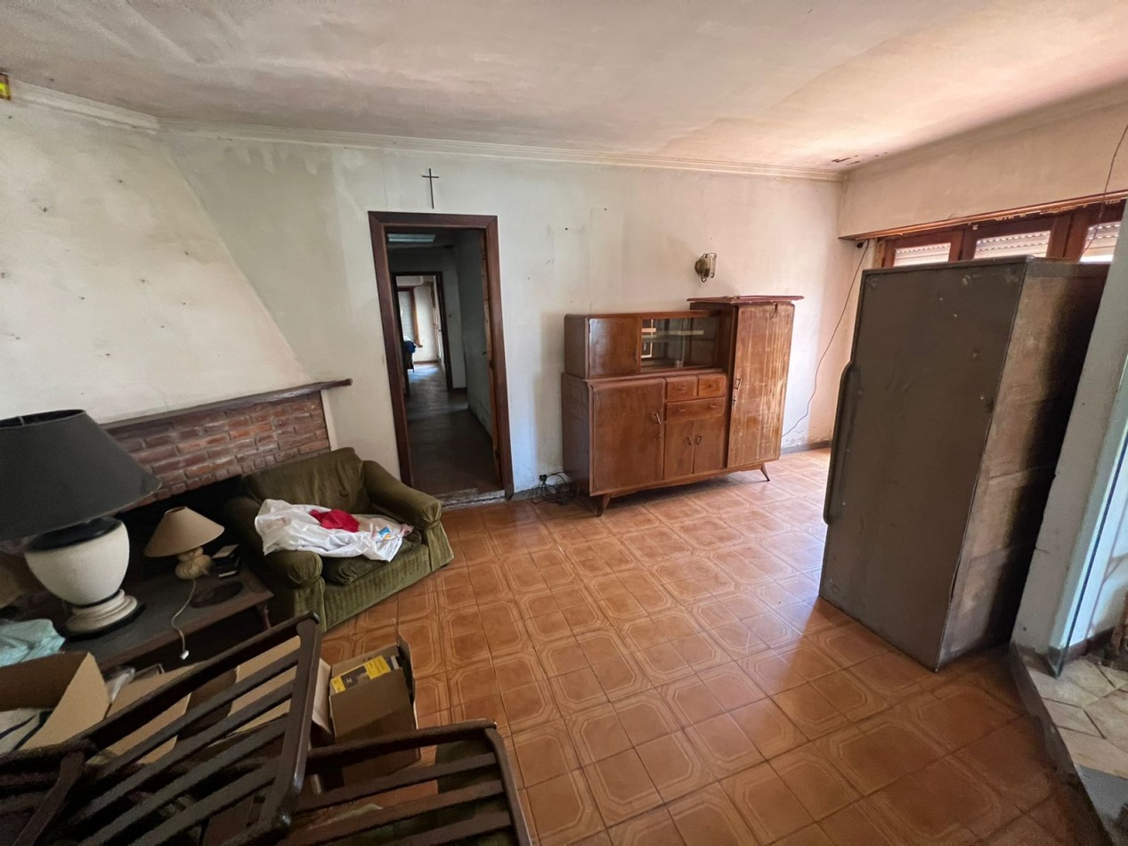 CHALET 4 AMBIENTES SAN JERONIMO