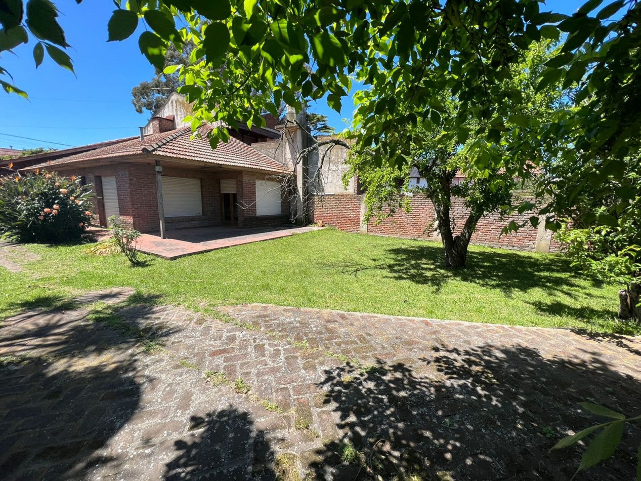 CHALET 4 AMBIENTES SAN JERONIMO