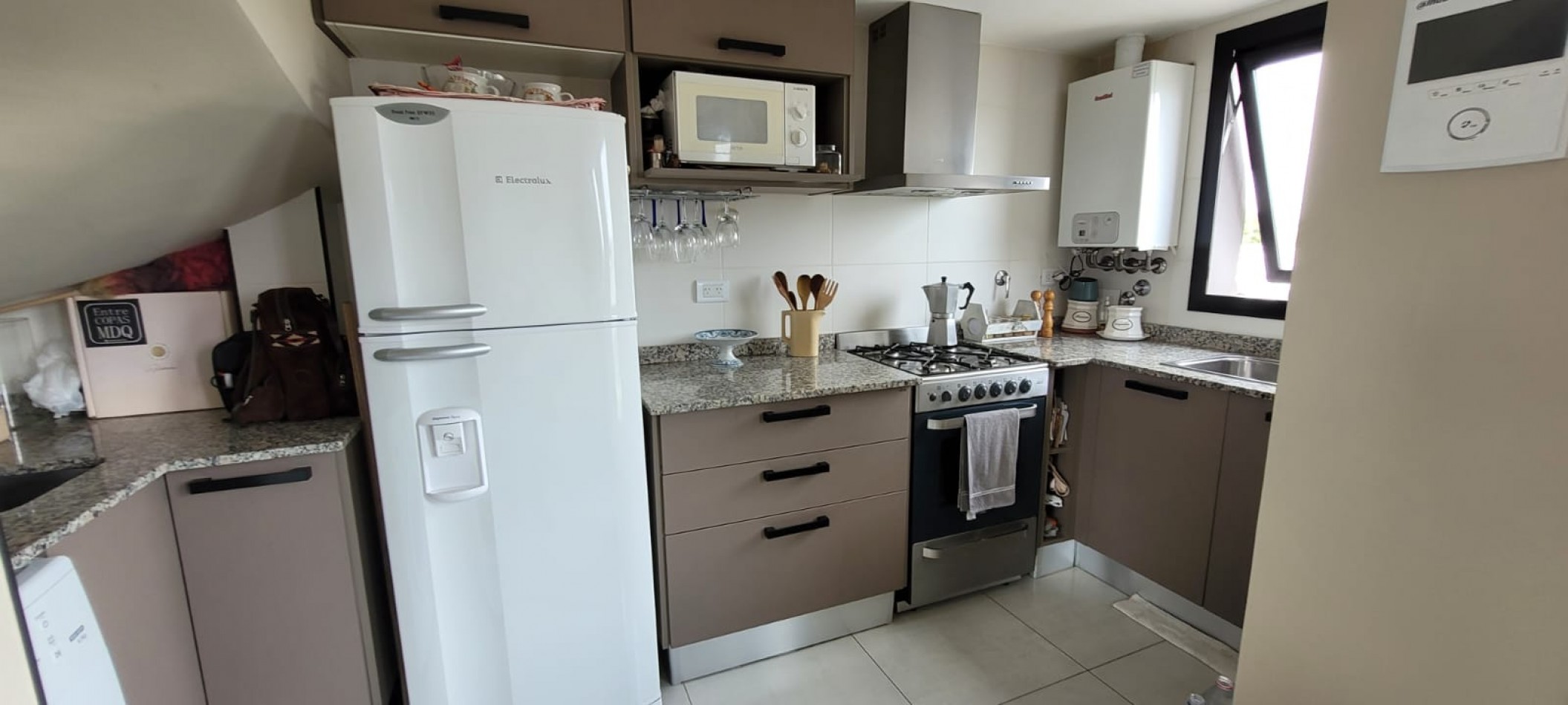 IMPECABLE DEPARTAMENTO 3 AMBIENTES MODERNO
