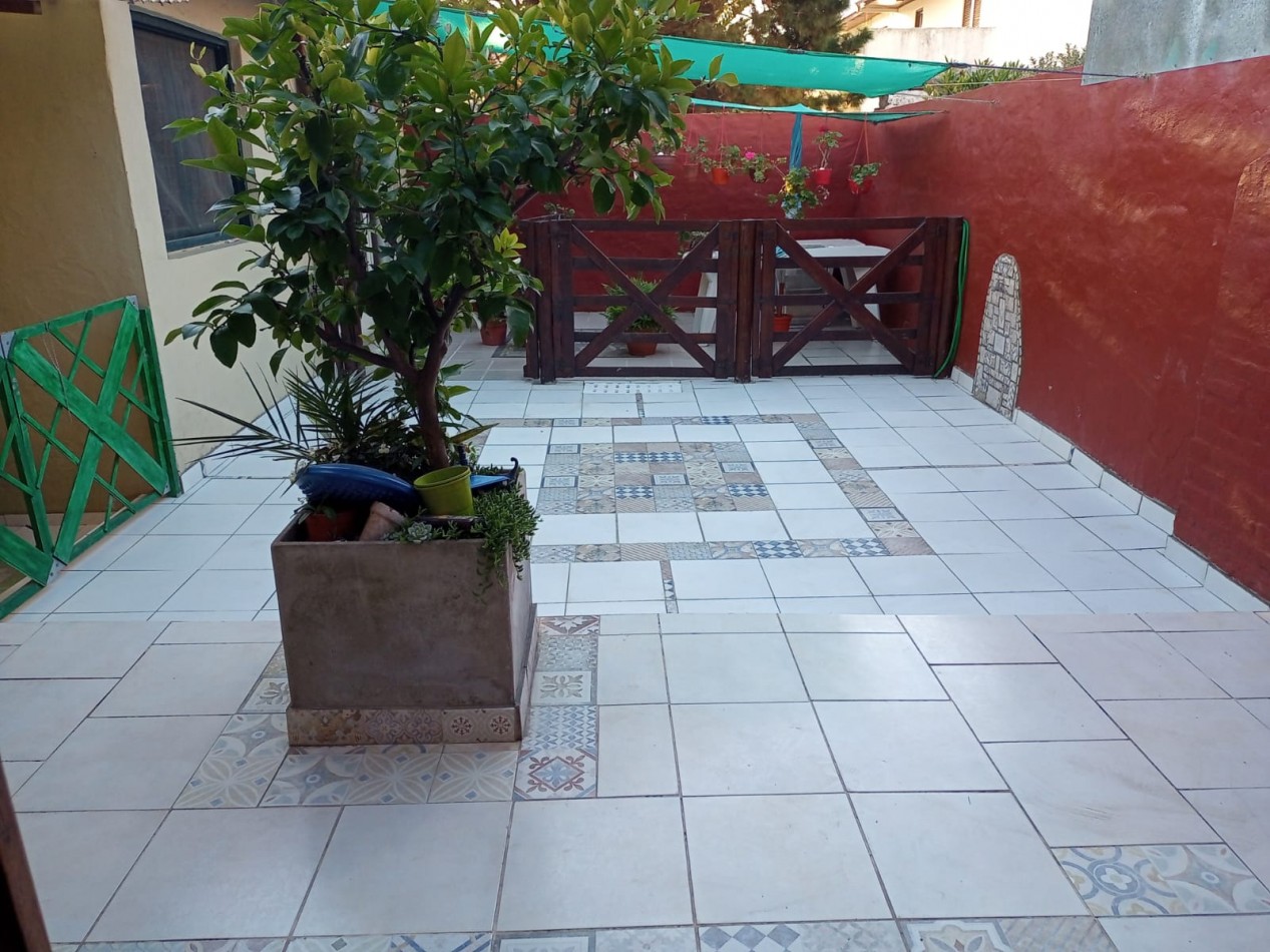 Hermoso Chalet con depto. 2 amb.en Lo mejor de Caisamar