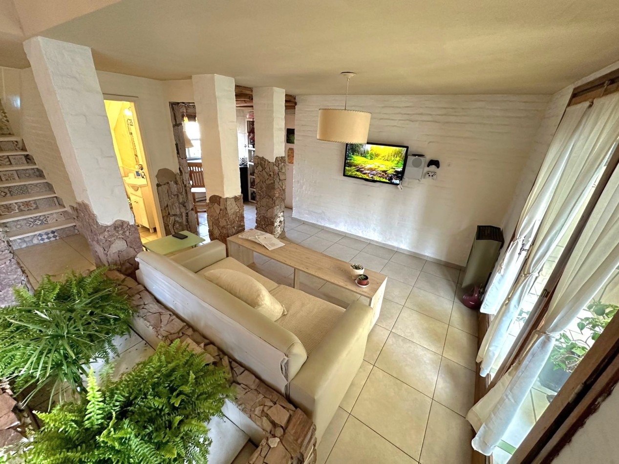 Hermoso Chalet con depto. 2 amb.en Lo mejor de Caisamar