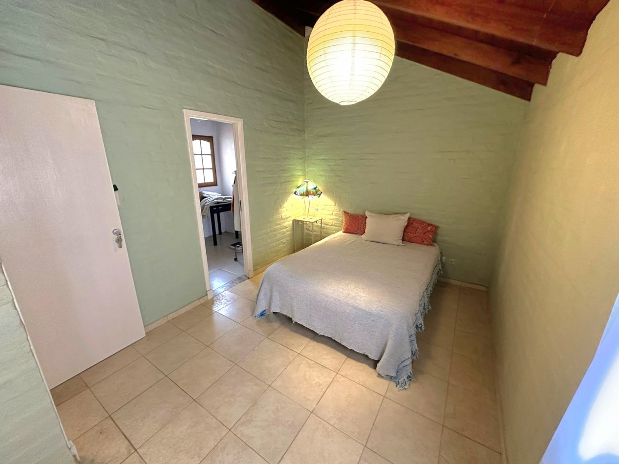 Hermoso Chalet con depto. 2 amb.en Lo mejor de Caisamar