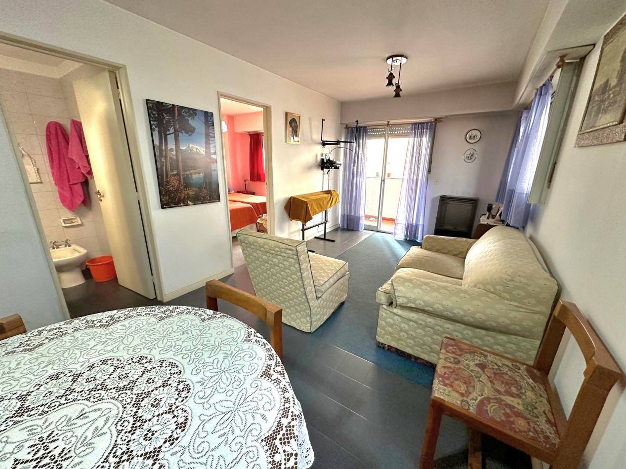 LA PERLA Precioso Dpto. 2 Amb. CON BALCON EN L
