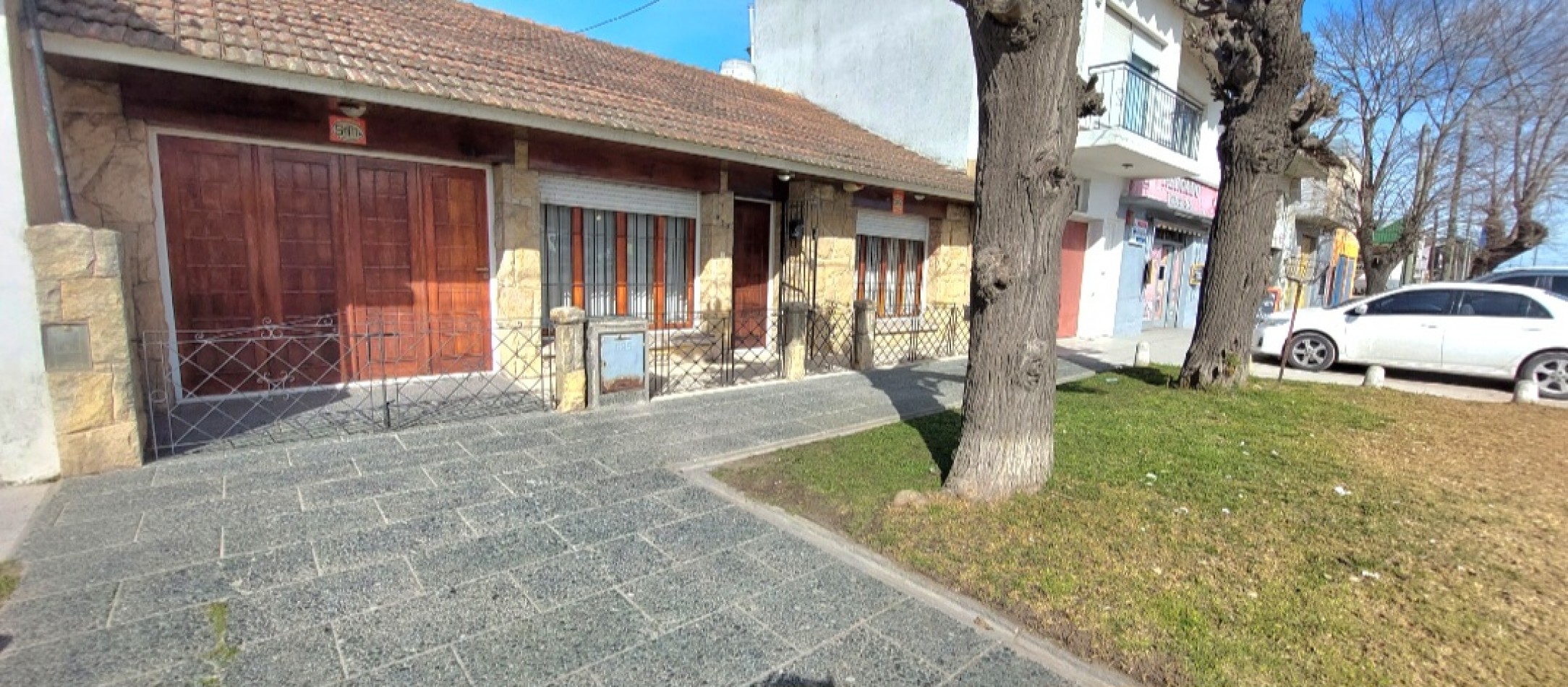 Chalet 3 amb. Sobre Ruta 88. Ideal fines comerciales