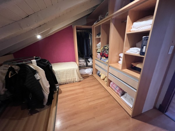 Hermoso chalet 4 amb con parque y piscina en Los pinares