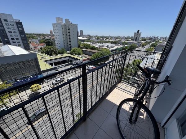 Hermoso depto con balcon 3 amb