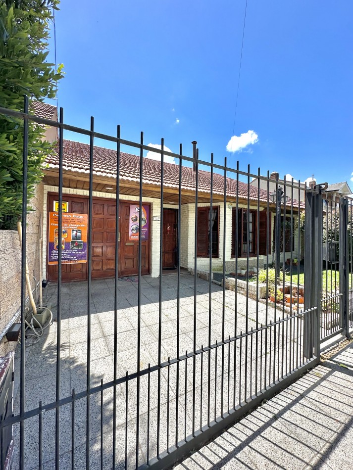 Chalet 4 amb con parque en Los Pinares