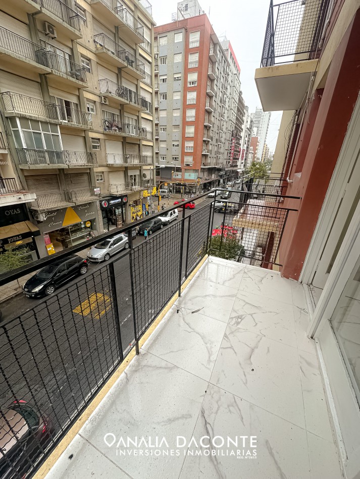 Depto monoambiente reciclado con balcon en Centro