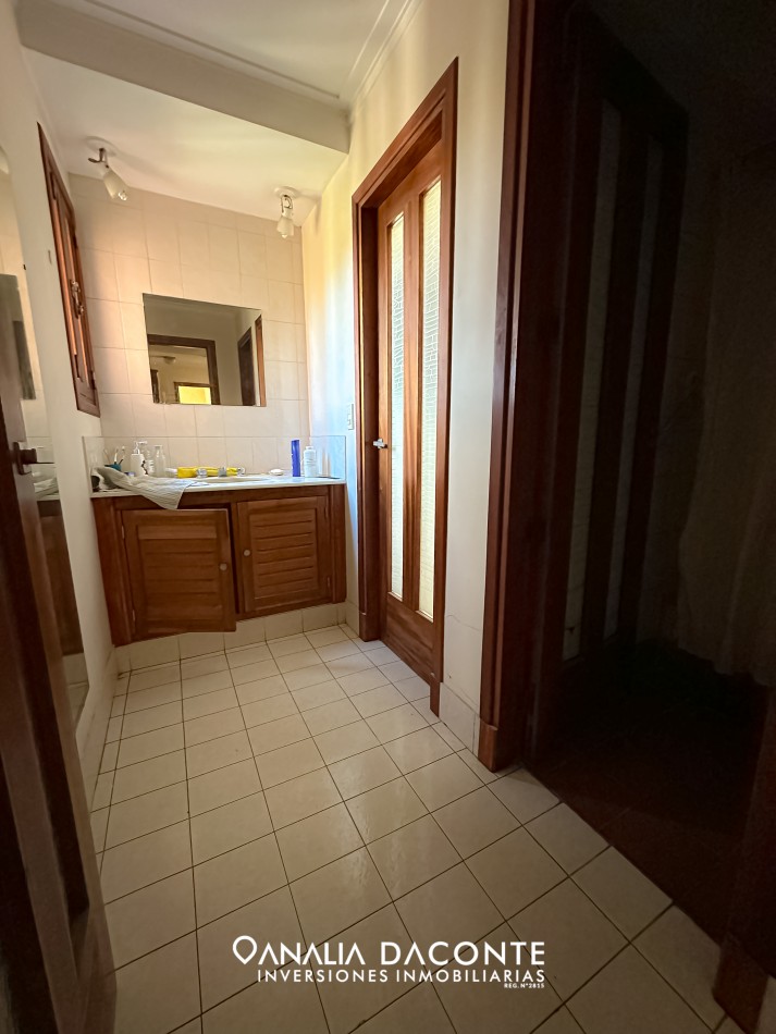 Gran chalet 7 amb sobre dos lotes en Parque Luro