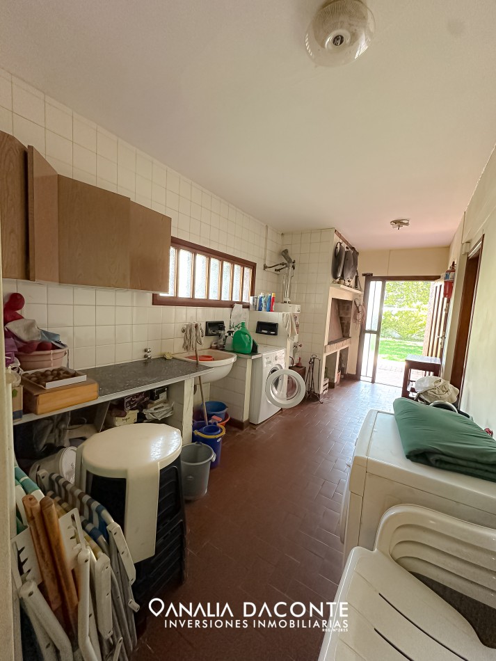 Gran chalet 7 amb sobre dos lotes en Parque Luro