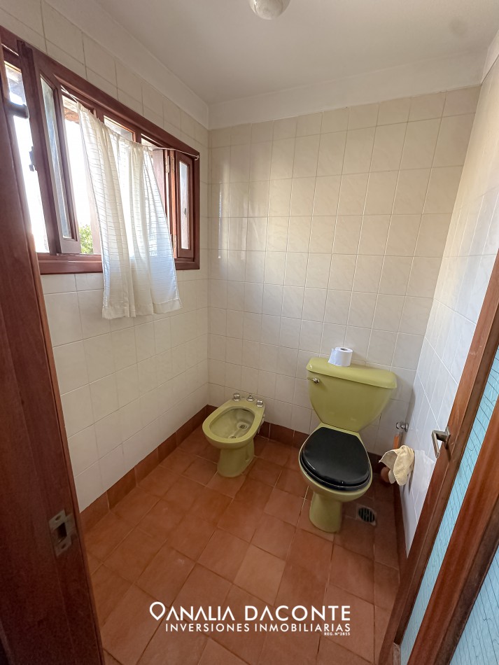 Gran chalet 7 amb sobre dos lotes en Parque Luro