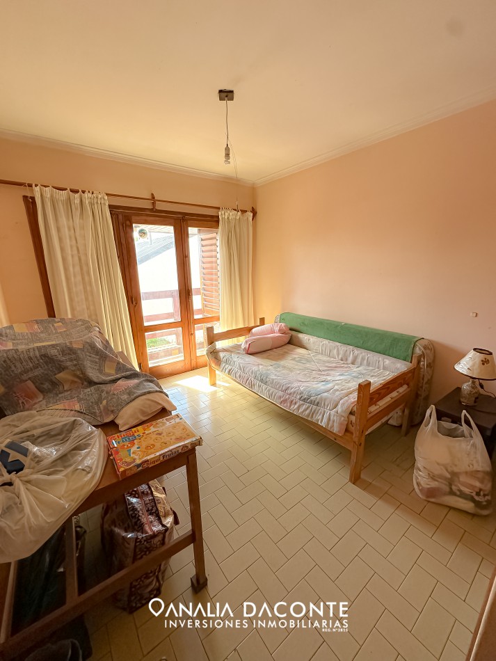 Gran chalet 7 amb sobre dos lotes en Parque Luro