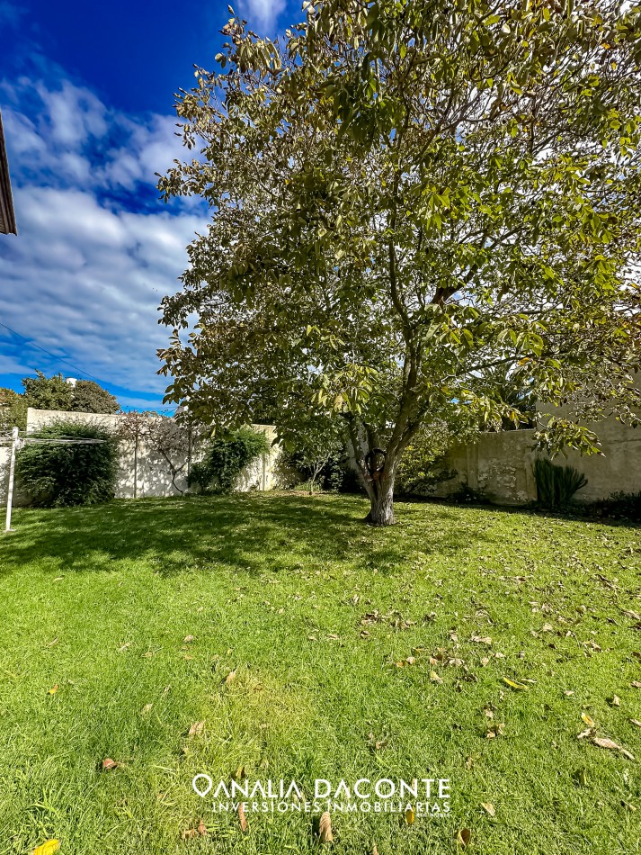 Gran chalet 7 amb sobre dos lotes en Parque Luro