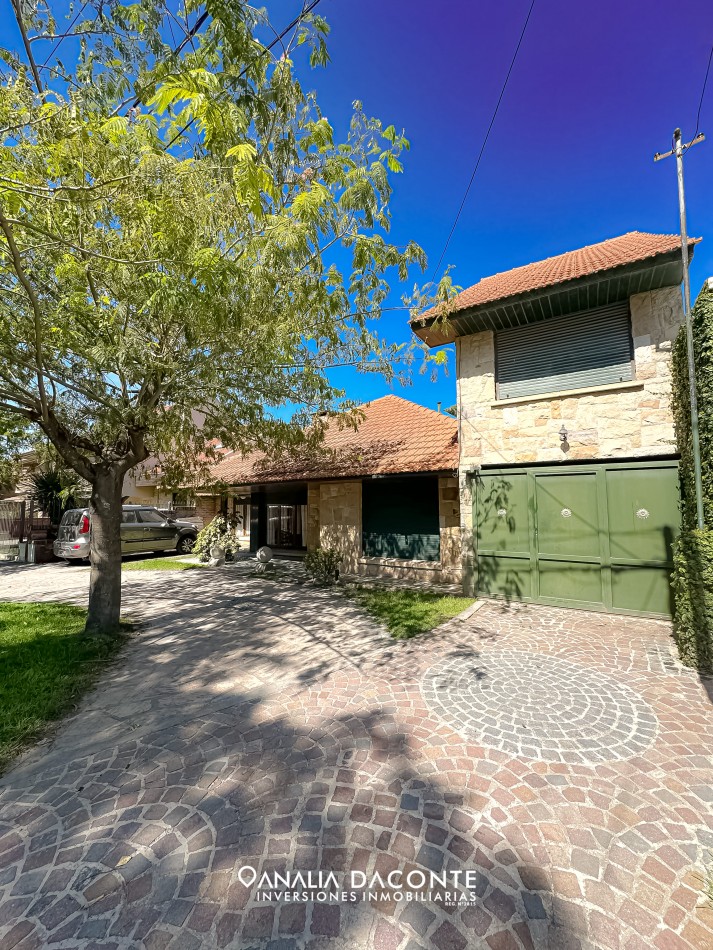 Chalet 3 amb con parque y departamento en San Jeronimo