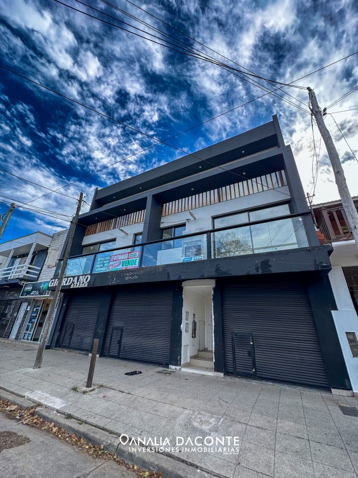 Duplex 3 amb con jardin moderno Villa Primera