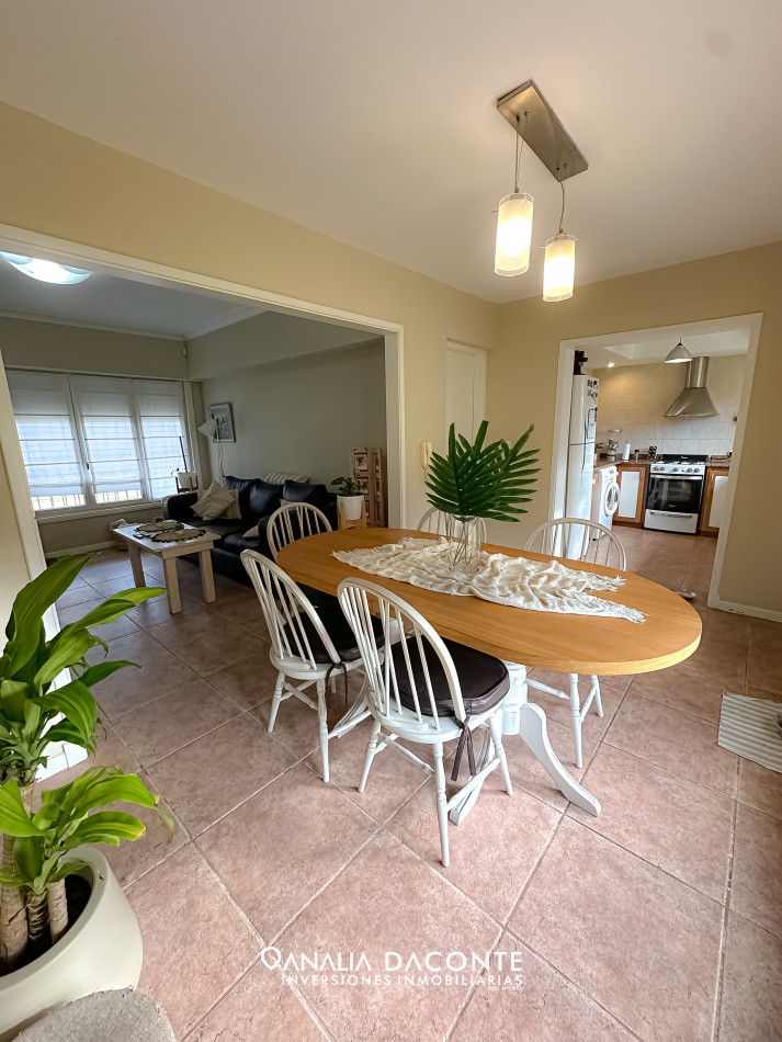Chalet reciclado 3 amb con gran parque y quincho en San Jeronimo