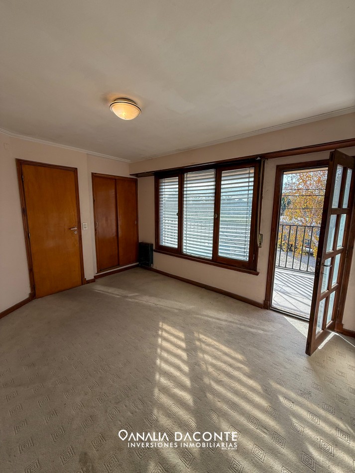Depto 3 amb con balcon y patio Lopez de Gomara