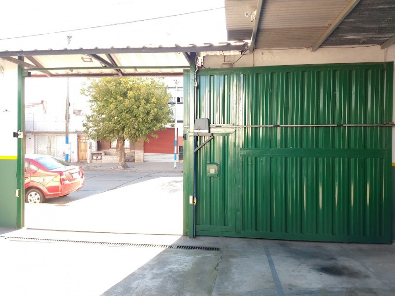 Cocheras  sobre dos lotes con excelente renta barrio San juan