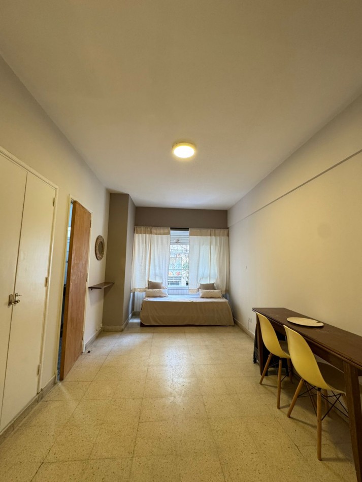 BAJO SU VALOR!!! DEPTO 1 amb a la calle