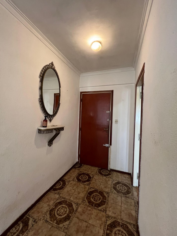 Bajo su valor! Depto 2 amb con balcon saliente