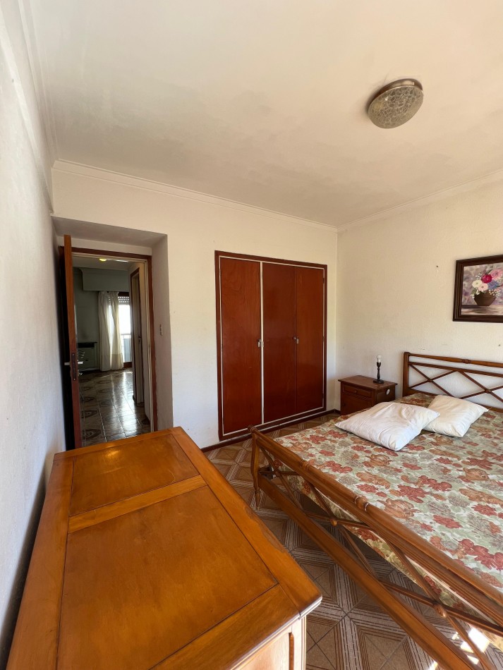 Bajo su valor! Depto 2 amb con balcon saliente