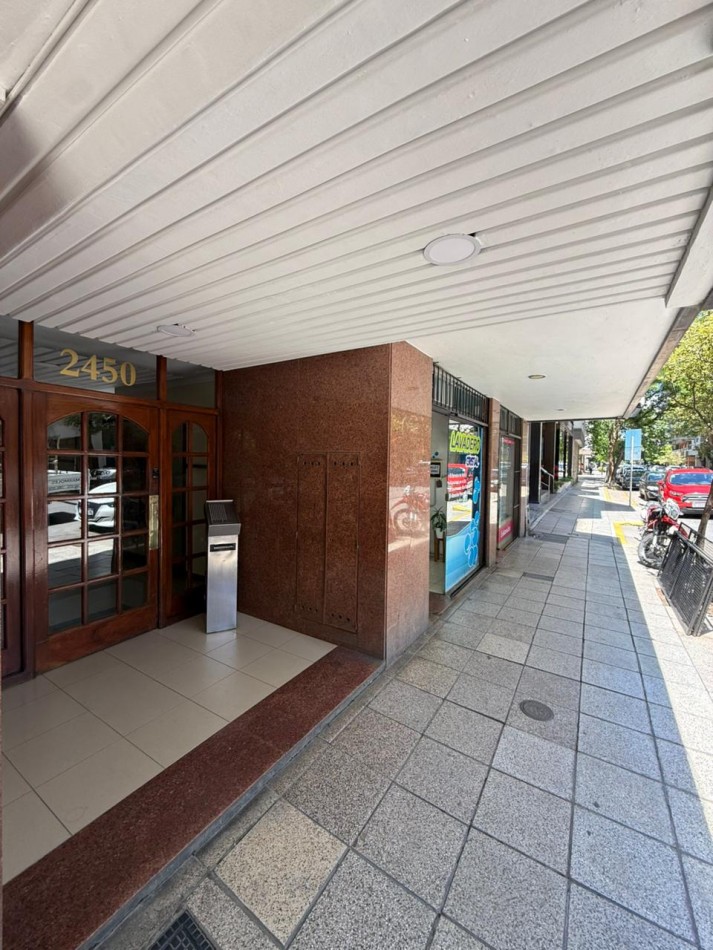 Bajo su valor! Depto 2 amb con balcon saliente