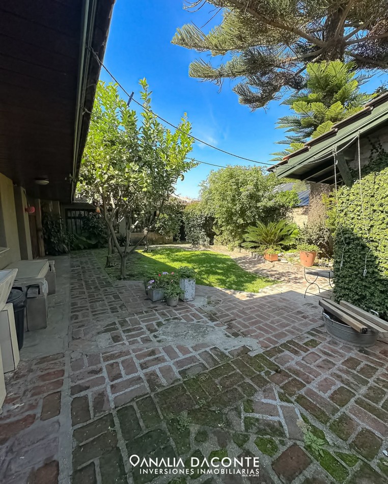 RESERVADO!!!Chalet 3 amb con depto 2 amb en San Jeronimo