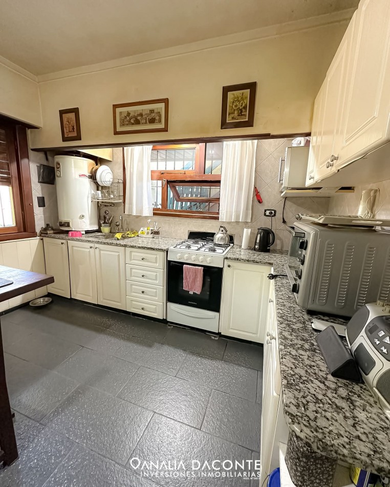 RESERVADO!!!Chalet 3 amb con depto 2 amb en San Jeronimo