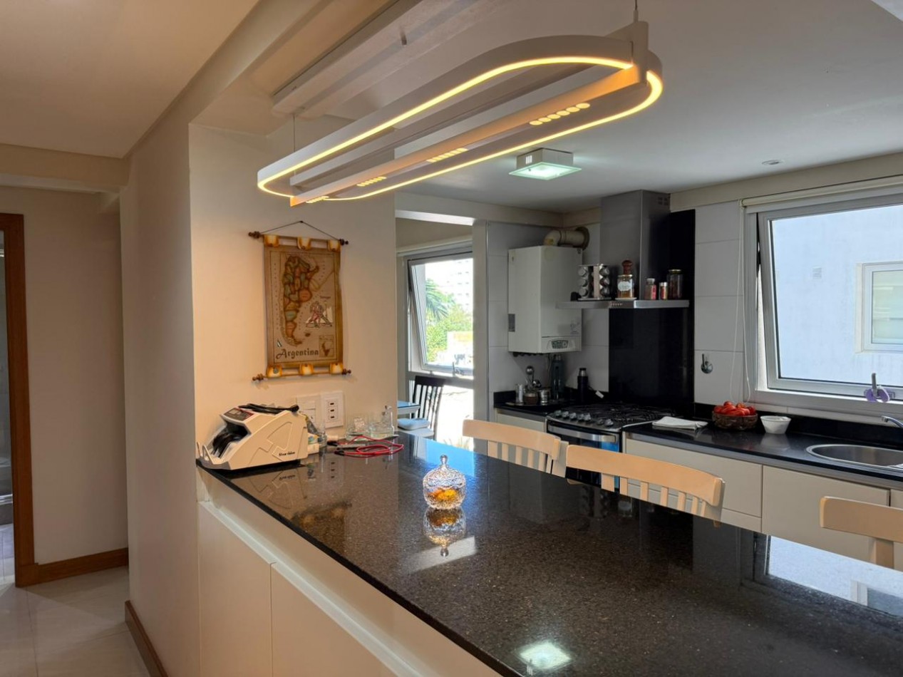 Exclusivo depto 3 amb con cochera doble y baulera