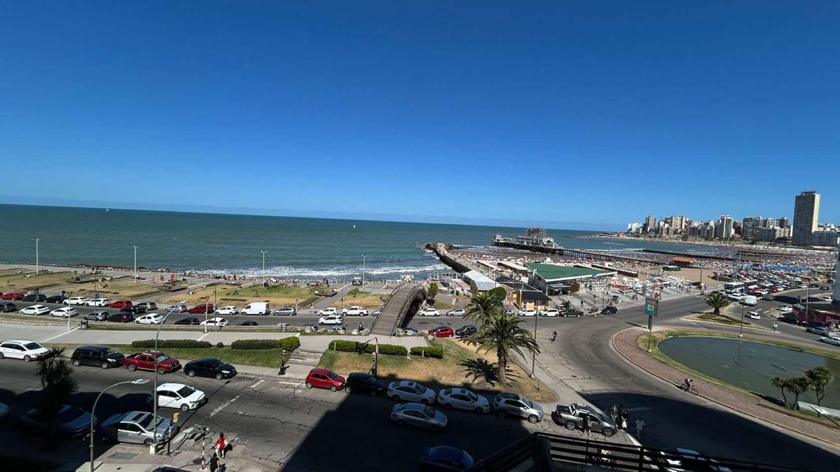 2 amb  vista al mar, con dependencia y cochera fija doble