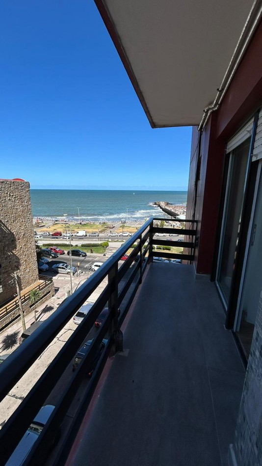 2 amb  vista al mar, con dependencia y cochera fija doble