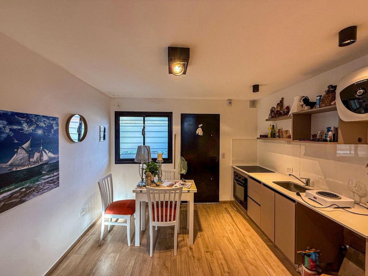 Moderno ph 2 amb pb a la calle con patio!