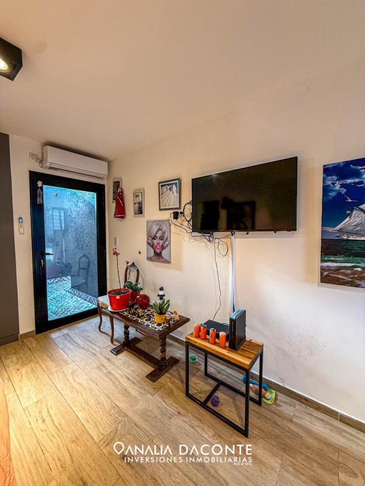 Moderno ph 2 amb pb a la calle con patio!