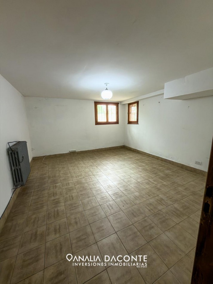 Gran chalet 7 amb a reciclar! en Caisamar con parque y quincho