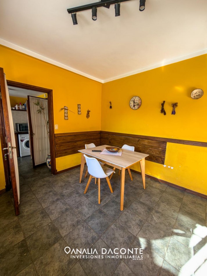 Amplio chalet con parque y garage. Zacagnini