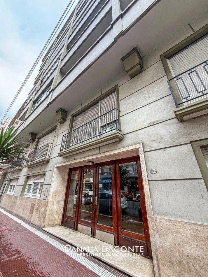 Luminoso departamento 1 amb. Aldrey