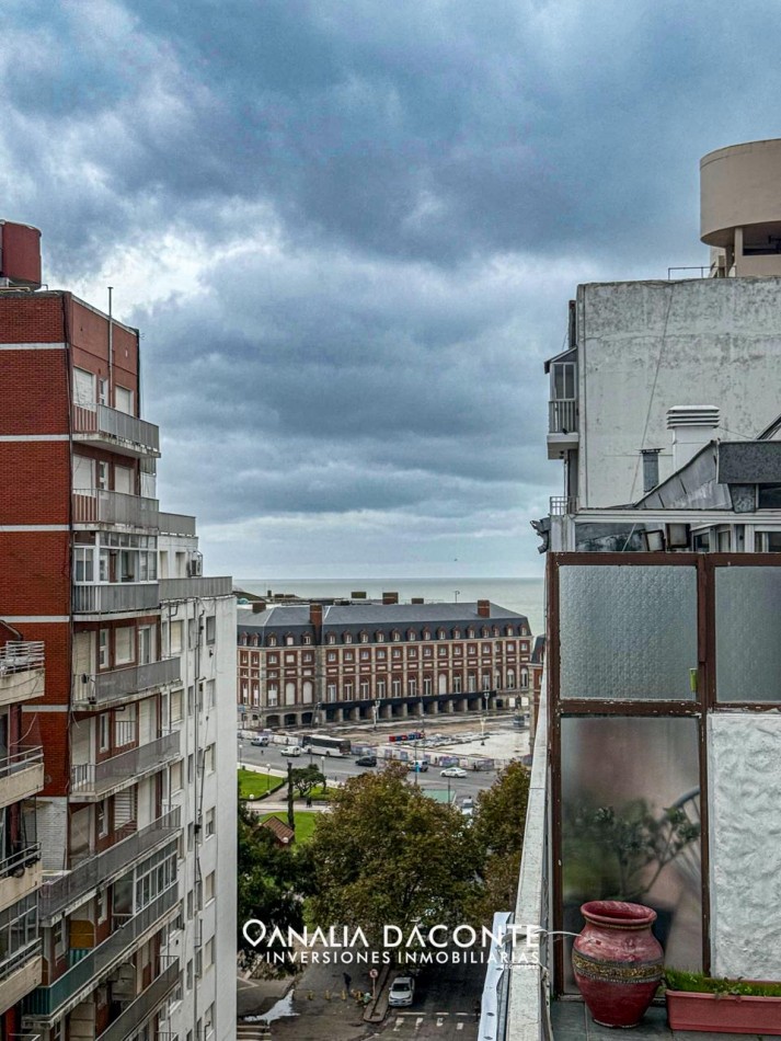 Depto 3 amb con gran terraza + dependencia y cochera. Plaza Colon