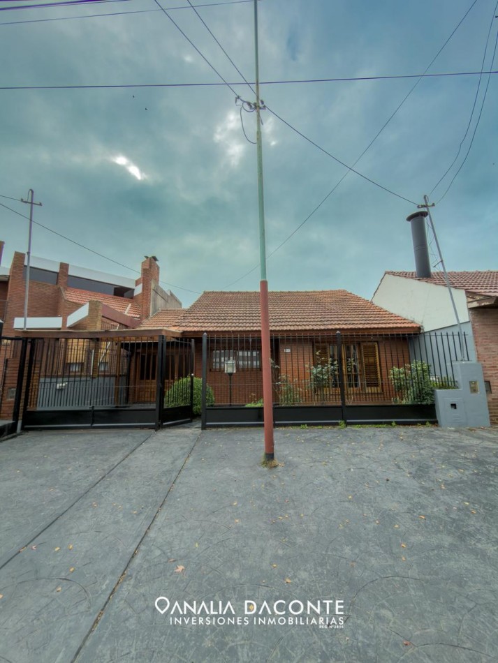 Chalet 3 amb con garage, gran quincho y jardin. San Geronimo