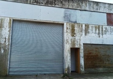 VENTA EXCELENTE GALPON VERTIZ Y POLONIA