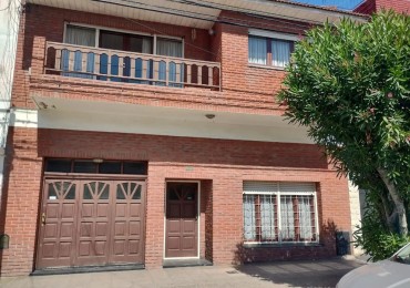 CHALET 5 AMBIENTES EN DOS PLANTAS DORREGO 2900