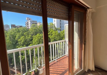 Bajo su valor! Depto 2 amb con balcon saliente
