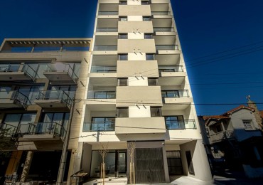 Semi piso 2 amb con balcon terraza en Chauvin
